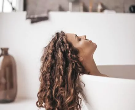 Les conseils de la naturopathie pour l&#8217;hiver : le bain hyperthermique